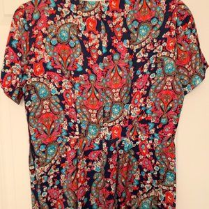 Fit-and-flare silky short sleeve blouse